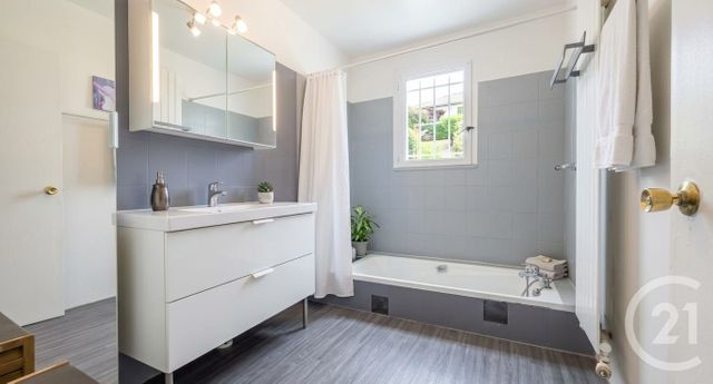 Maison &agrave; vendre - 7 pi&egrave;ces - 132 m2 - Chambly - 60 - PICARDIE
