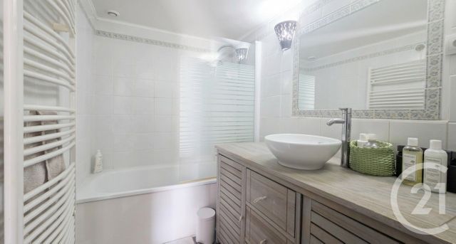 Maison &agrave; vendre - 6 pi&egrave;ces - 125 m2 - Chambly - 60 - PICARDIE