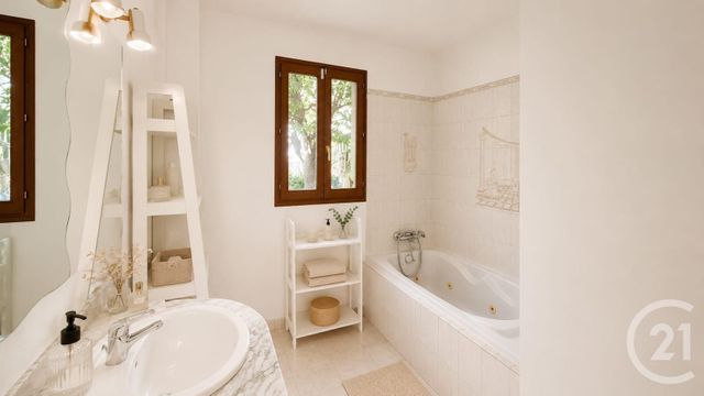 Maison &agrave; vendre - 6 pi&egrave;ces - 134,08 m2 - Chambly - 60 - PICARDIE
