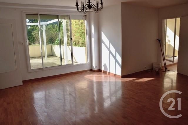 Appartement F4 à vendre - 3 pièces - 74 m2 - Epinay Sur Seine - 93 - ILE-DE-FRANCE