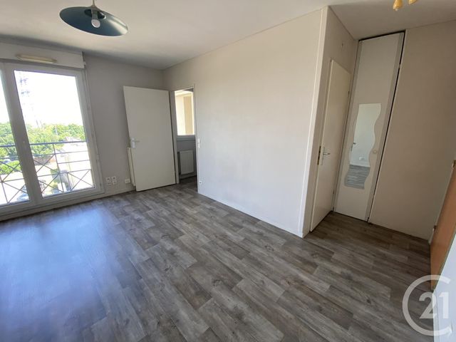 Appartement F1 &agrave; louer - 1 pi&egrave;ce - 21,80 m2 - Cergy - 95 - ILE-DE-FRANCE