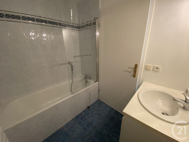 Appartement Studio &agrave; louer - 1 pi&egrave;ce - 27 m2 - Vaureal - 95 - ILE-DE-FRANCE