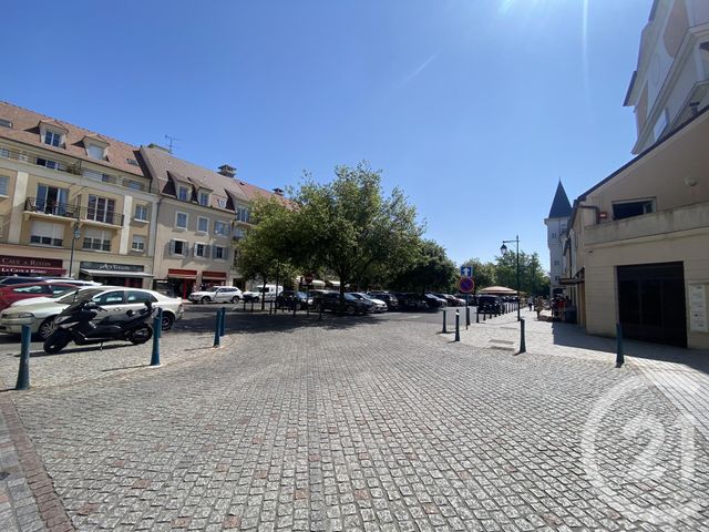Appartement Studio &agrave; louer - 1 pi&egrave;ce - 27 m2 - Vaureal - 95 - ILE-DE-FRANCE