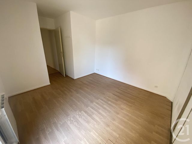 Appartement F2 &agrave; louer - 2 pi&egrave;ces - 56,05 m2 - Cergy - 95 - ILE-DE-FRANCE
