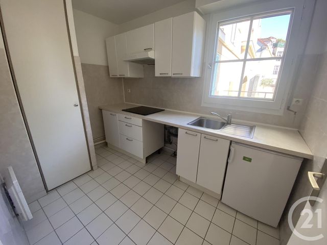 Appartement F2 &agrave; louer - 2 pi&egrave;ces - 56,05 m2 - Cergy - 95 - ILE-DE-FRANCE