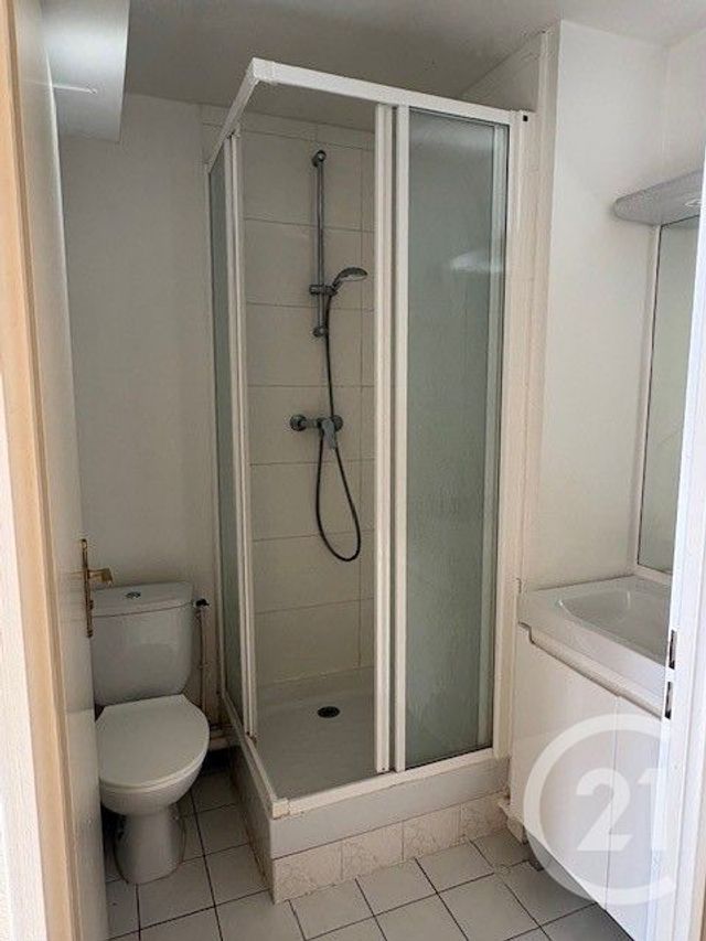 Appartement F1 &agrave; louer - 1 pi&egrave;ce - 27,56 m2 - Cergy - 95 - ILE-DE-FRANCE