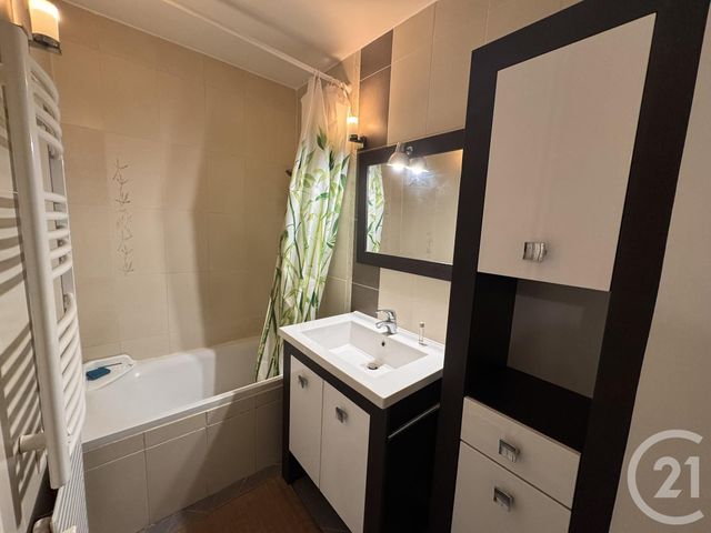 Appartement F4 à louer - 4 pièces - 78,40 m2 - Cergy - 95 - ILE-DE-FRANCE