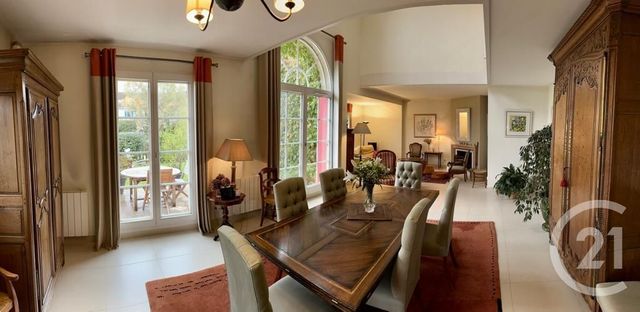 Maison à vendre - 8 pièces - 187 m2 - Cergy - 95 - ILE-DE-FRANCE