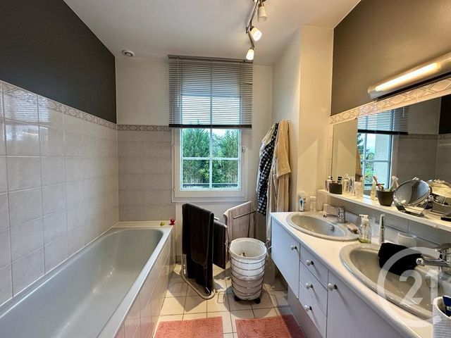 Maison à vendre - 8 pièces - 187 m2 - Cergy - 95 - ILE-DE-FRANCE