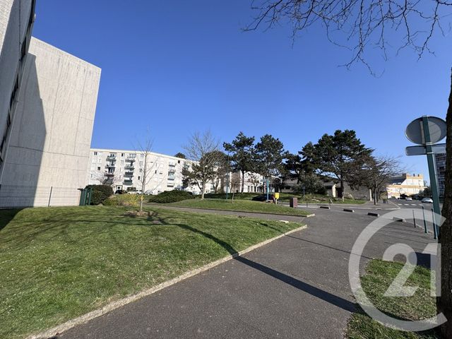 Appartement F4 à louer - 4 pièces - 82,83 m2 - Pontoise - 95 - ILE-DE-FRANCE