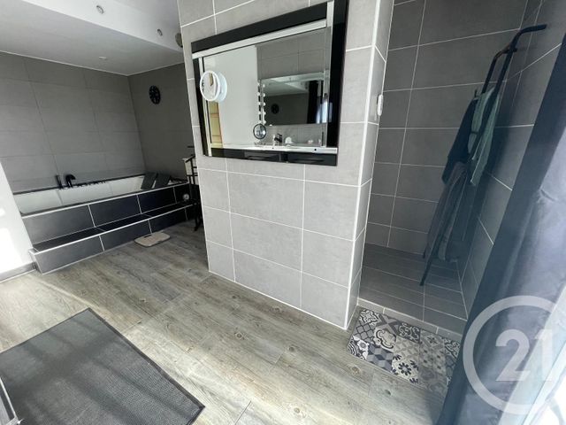 Appartement à vendre - 6 pièces - 162,08 m2 - Cergy - 95 - ILE-DE-FRANCE