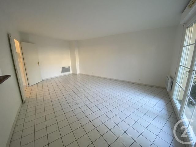 Appartement F3 à louer - 3 pièces - 65,71 m2 - Cergy - 95 - ILE-DE-FRANCE