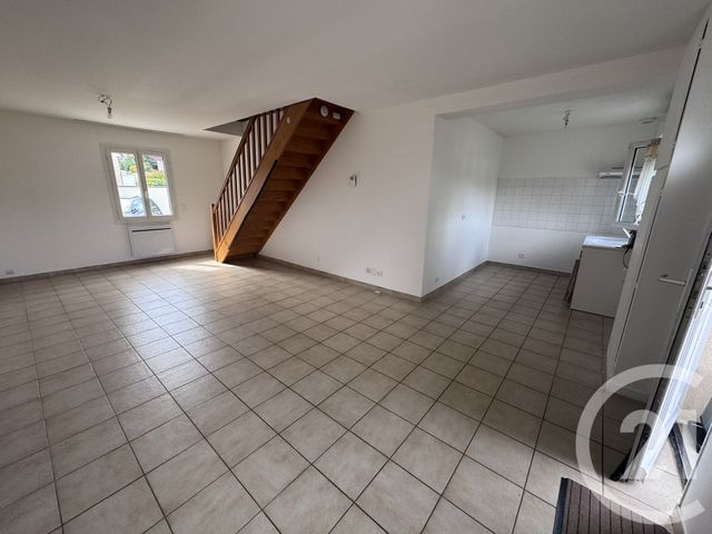 Maison à louer - 3 pièces - 60,50 m2 - Mery Sur Oise - 95 - ILE-DE-FRANCE