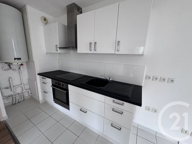 Afficher la photo en grand Appartement F2 à louer - 2 pièces - 42,88 m2 - Cergy - 95 - ILE-DE-FRANCE
