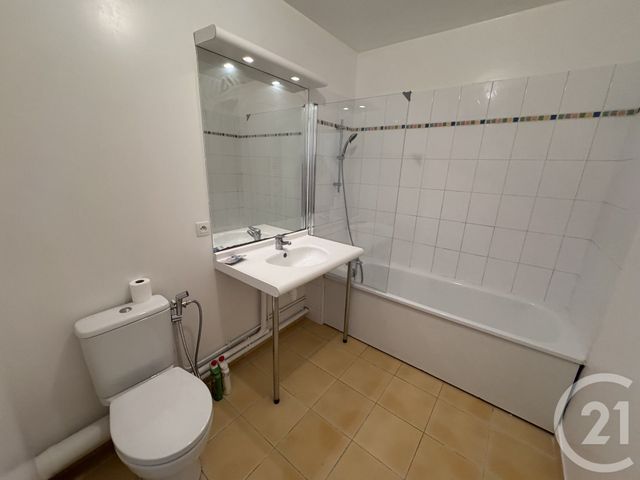 Afficher la photo en grand Appartement F2 à louer - 2 pièces - 42,88 m2 - Cergy - 95 - ILE-DE-FRANCE