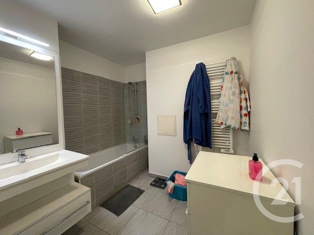 Appartement F6 à vendre - 5 pièces - 102 m2 - Cergy - 95 - ILE-DE-FRANCE