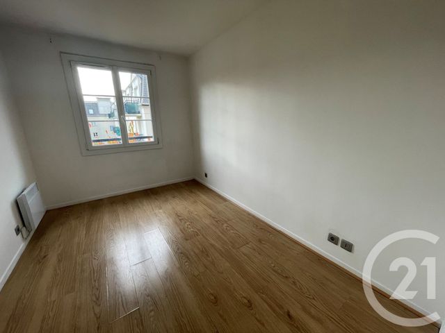 Afficher la photo en grand Appartement F2 à vendre - 2 pièces - 34,55 m2 - Cergy - 95 - ILE-DE-FRANCE