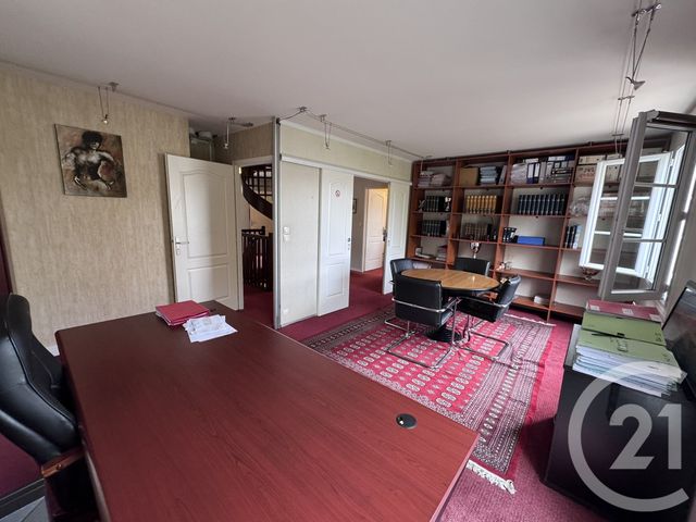 Afficher la photo en grand Maison à vendre - 7 pièces - 234 m2 - Cergy - 95 - ILE-DE-FRANCE