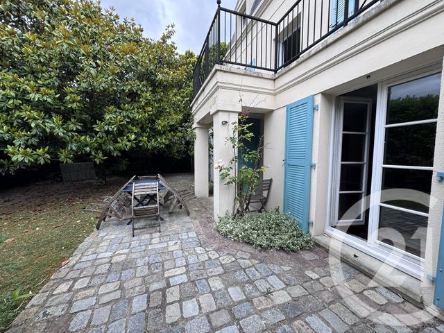 Afficher la photo en grand Maison à vendre - 7 pièces - 234 m2 - Cergy - 95 - ILE-DE-FRANCE