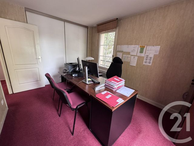 Afficher la photo en grand Maison à vendre - 7 pièces - 234 m2 - Cergy - 95 - ILE-DE-FRANCE