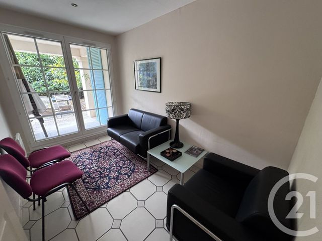 Afficher la photo en grand Maison à vendre - 7 pièces - 234 m2 - Cergy - 95 - ILE-DE-FRANCE