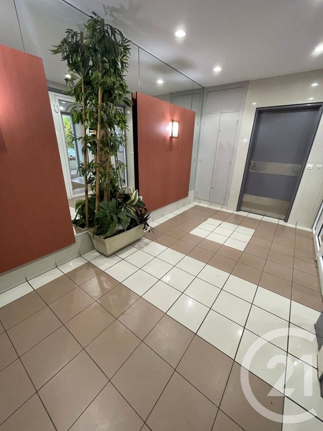 Appartement F2 à vendre - 2 pièces - 50,32 m2 - Cergy - 95 - ILE-DE-FRANCE