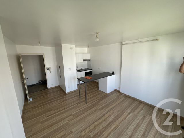 Appartement F1 à louer CERGY