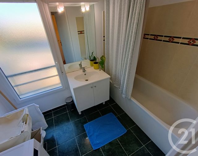 Appartement &agrave; louer - 5 pi&egrave;ces - 63 m2 - Cergy - 95 - ILE-DE-FRANCE