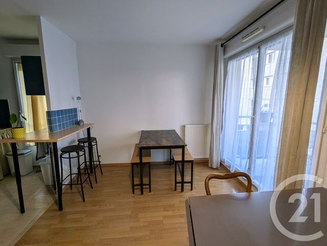 Appartement &agrave; louer - 5 pi&egrave;ces - 63 m2 - Cergy - 95 - ILE-DE-FRANCE