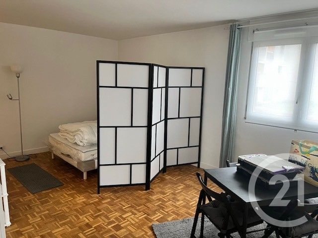 Appartement Studio à louer CERGY