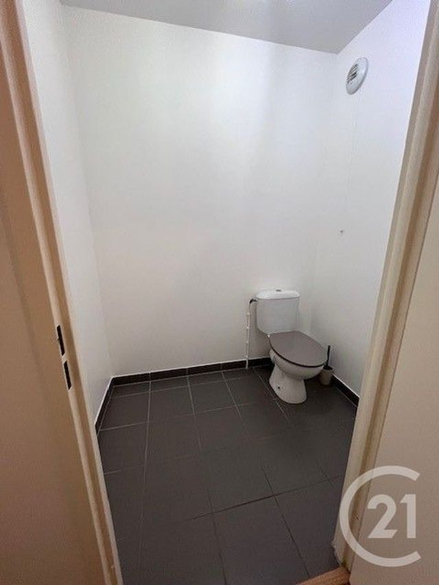 Appartement &agrave; louer - 2 pi&egrave;ces - 41 m2 - Cergy - 95 - ILE-DE-FRANCE