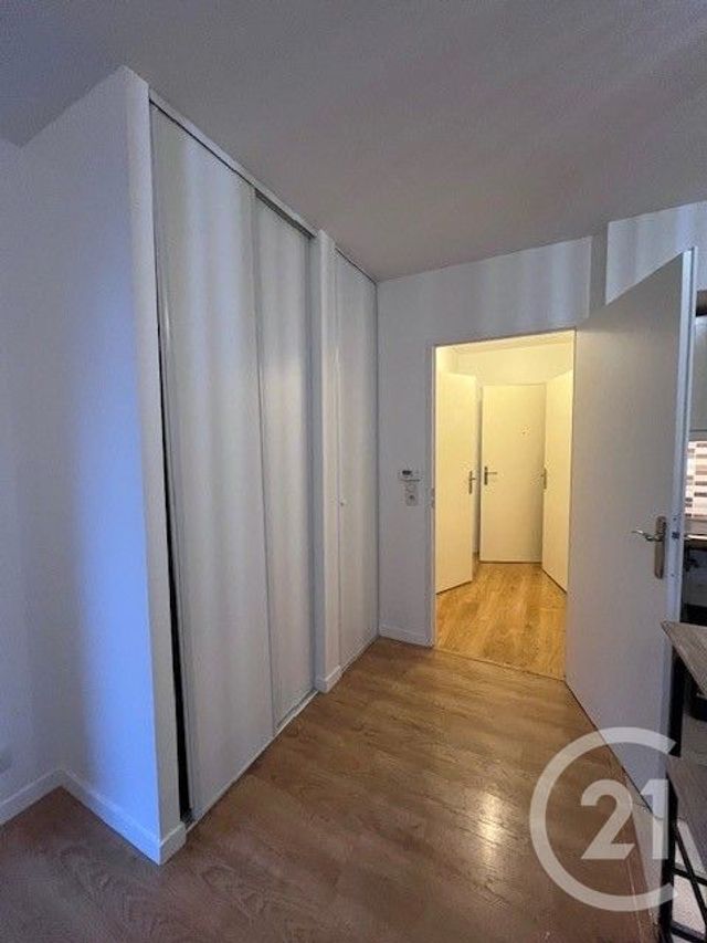 Appartement &agrave; louer - 2 pi&egrave;ces - 41 m2 - Cergy - 95 - ILE-DE-FRANCE