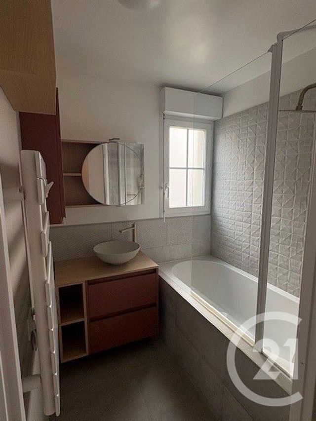 Appartement &agrave; louer - 3 pi&egrave;ces - 65 m2 - Cergy - 95 - ILE-DE-FRANCE