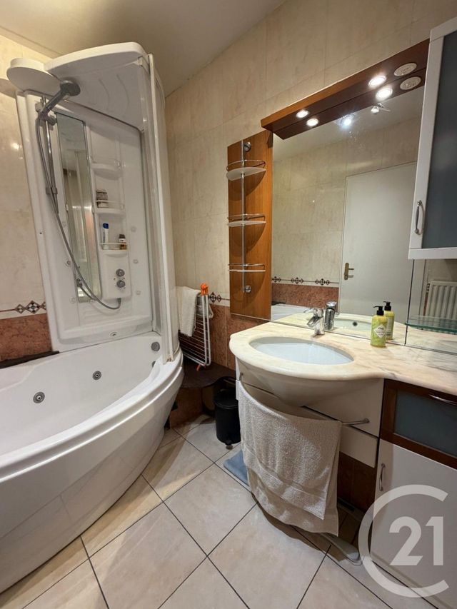 Appartement F4 &agrave; vendre - 4 pi&egrave;ces - 75,90 m2 - Cergy - 95 - ILE-DE-FRANCE