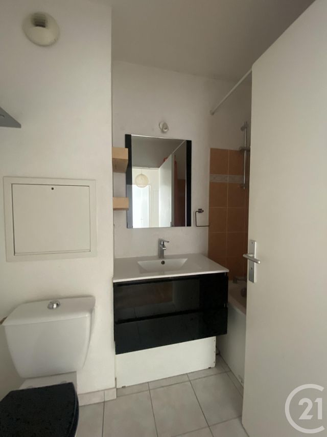 Appartement &agrave; louer - 2 pi&egrave;ces - 35,46 m2 - Cergy - 95 - ILE-DE-FRANCE
