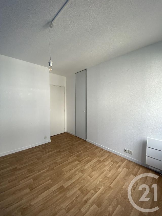 Appartement &agrave; louer - 2 pi&egrave;ces - 35,46 m2 - Cergy - 95 - ILE-DE-FRANCE