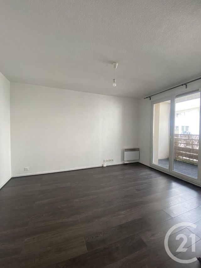 Appartement &agrave; louer - 2 pi&egrave;ces - 35,46 m2 - Cergy - 95 - ILE-DE-FRANCE