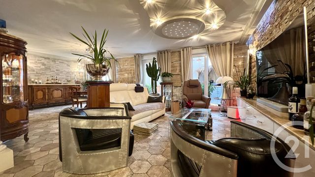 Appartement F5 &agrave; vendre - 5 pi&egrave;ces - 102,18 m2 - Cergy - 95 - ILE-DE-FRANCE