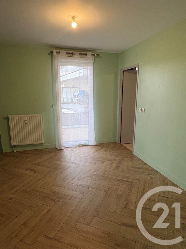 Appartement F2 &agrave; louer - 2 pi&egrave;ces - 46 m2 - Cergy - 95 - ILE-DE-FRANCE