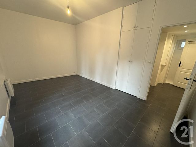 Appartement F1 &agrave; louer - 1 pi&egrave;ce - 27,03 m2 - Pontoise - 95 - ILE-DE-FRANCE