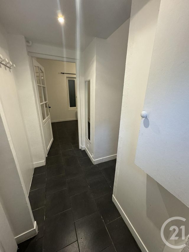 Appartement F1 &agrave; louer - 1 pi&egrave;ce - 27,03 m2 - Pontoise - 95 - ILE-DE-FRANCE