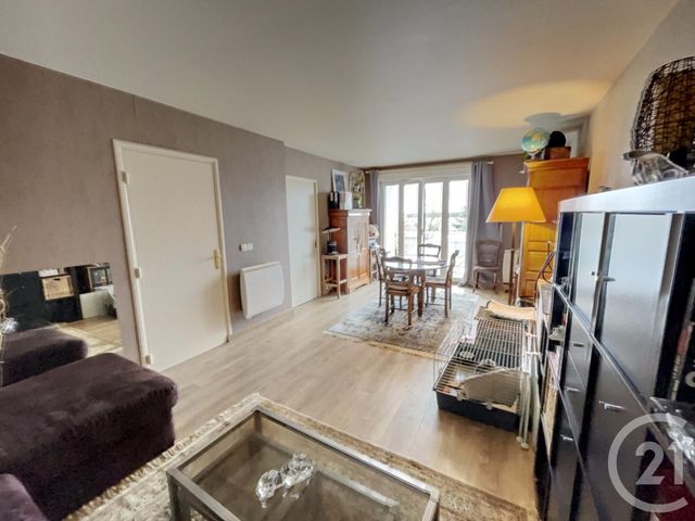 Appartement F2 à vendre - 2 pièces - 47,70 m2 - Pontoise - 95 - ILE-DE-FRANCE