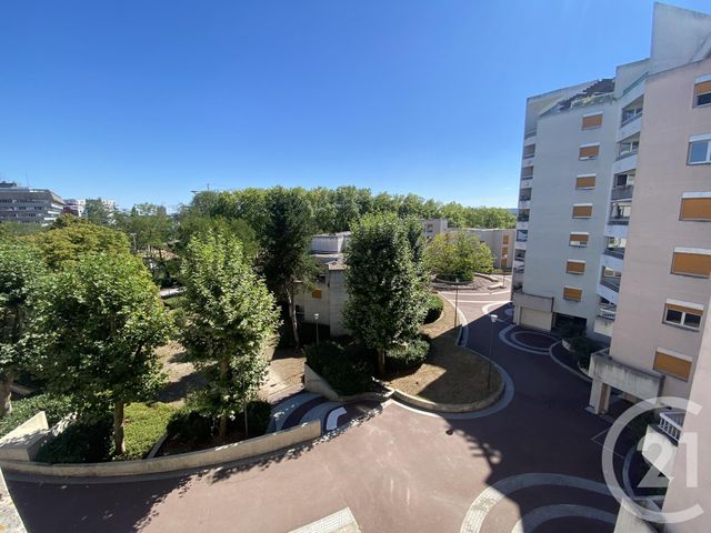 Appartement Studio à louer CERGY