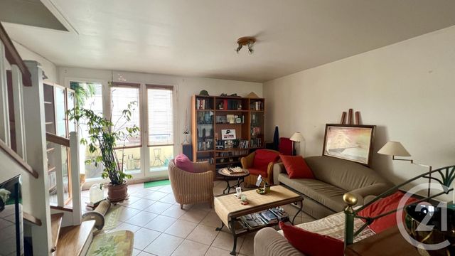 Appartement F5 à vendre - 5 pièces - 90,21 m2 - St Ouen L Aumone - 95 - ILE-DE-FRANCE