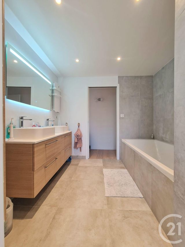 Maison &agrave; vendre - 9 pi&egrave;ces - 270 m2 - Pontoise - 95 - ILE-DE-FRANCE