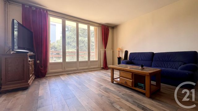 Appartement F5 à vendre - 5 pièces - 91,63 m2 - St Ouen L Aumone - 95 - ILE-DE-FRANCE