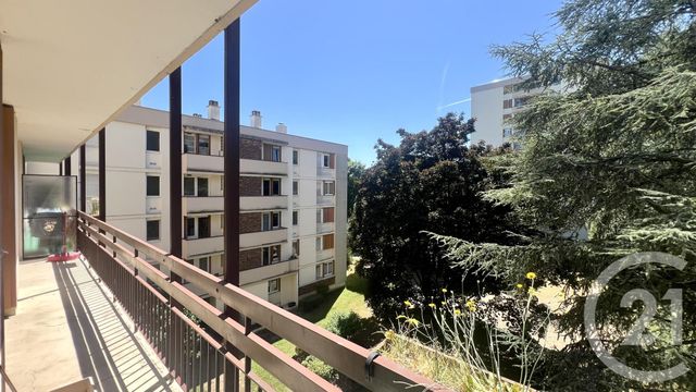 Appartement F5 à vendre - 5 pièces - 91,63 m2 - St Ouen L Aumone - 95 - ILE-DE-FRANCE