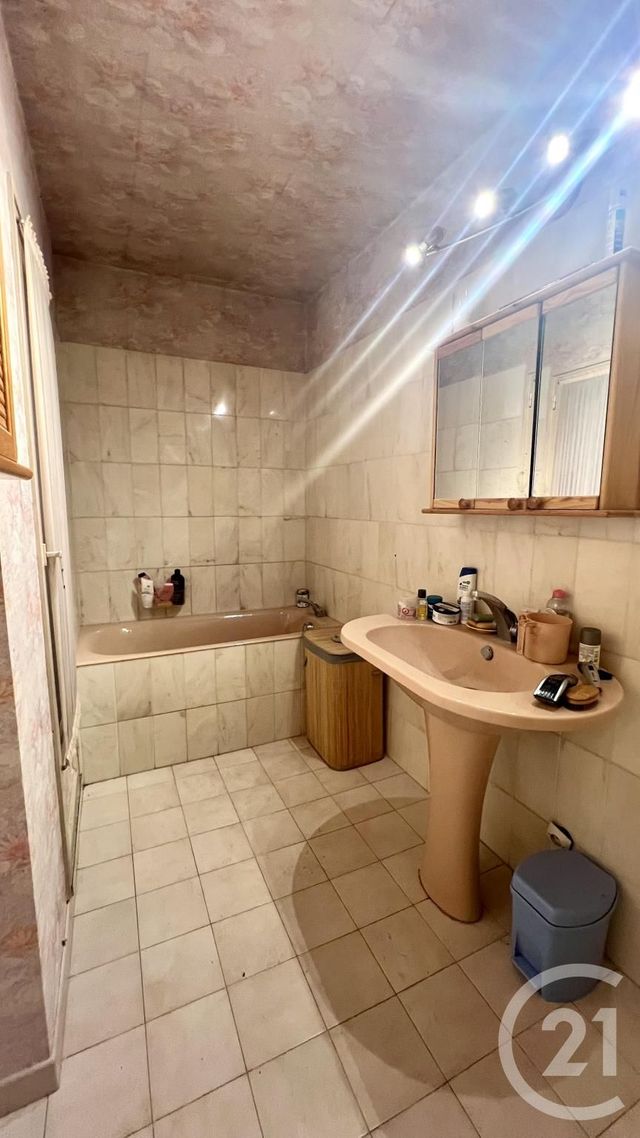 Appartement F5 à vendre - 5 pièces - 91,63 m2 - St Ouen L Aumone - 95 - ILE-DE-FRANCE