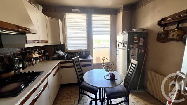 Appartement F5 à vendre - 5 pièces - 91,63 m2 - St Ouen L Aumone - 95 - ILE-DE-FRANCE