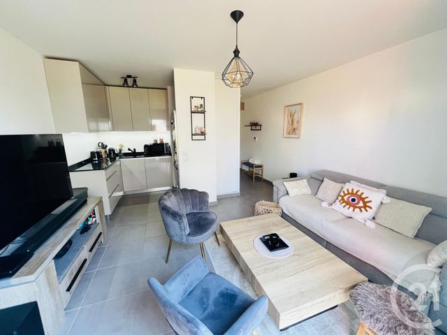 Appartement T2 à vendre - 2 pièces - 41,72 m2 - Pontoise - 95 - ILE-DE-FRANCE